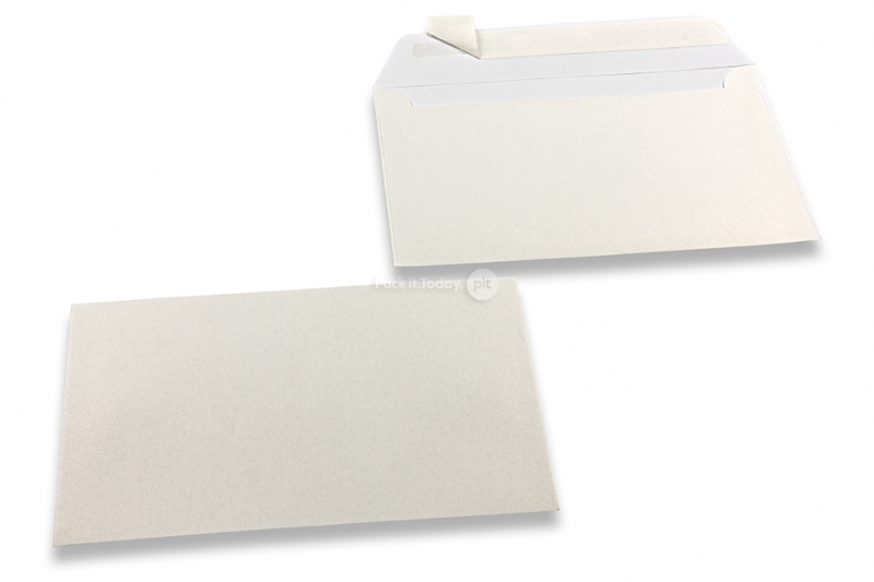Weiss Kuverts mit Perlmutteffekt - 114 x 162 mm